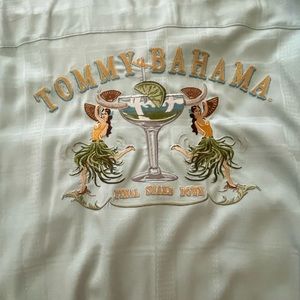 Tommy Bahama Mens size Medium Embroidered Silk Shirt “ Final Shake Down” Mint Gn